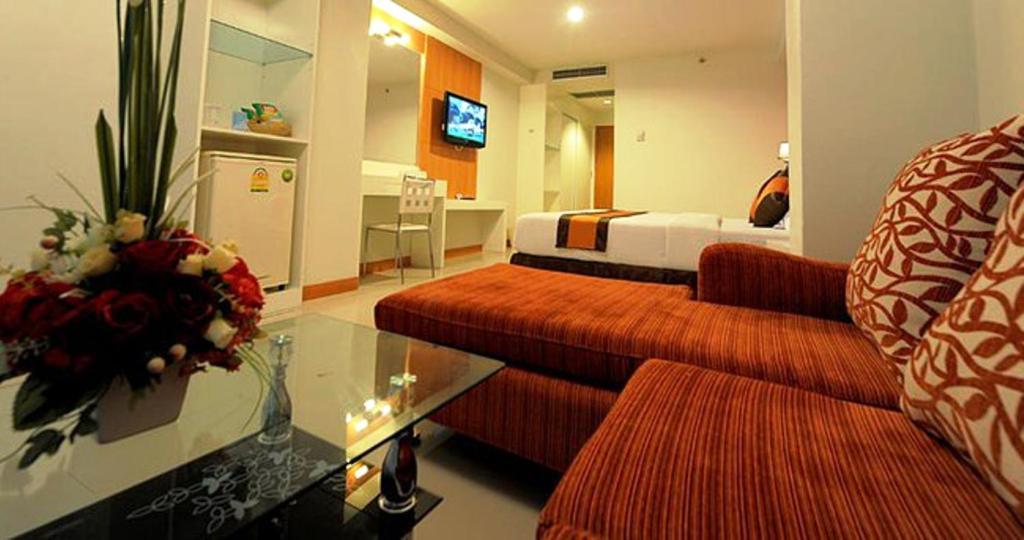 Pratunam Hotel Khon Kaen Phòng bức ảnh